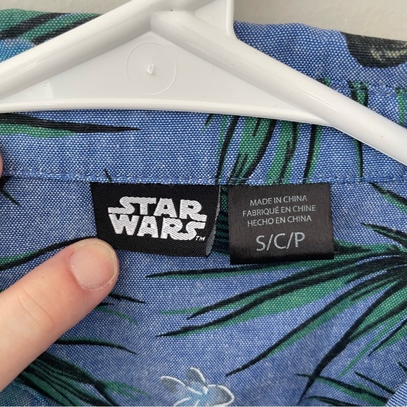 STAR Wars Chewbacca Hawaiian Print Button Up Shirt Small - Picture 3 of 7